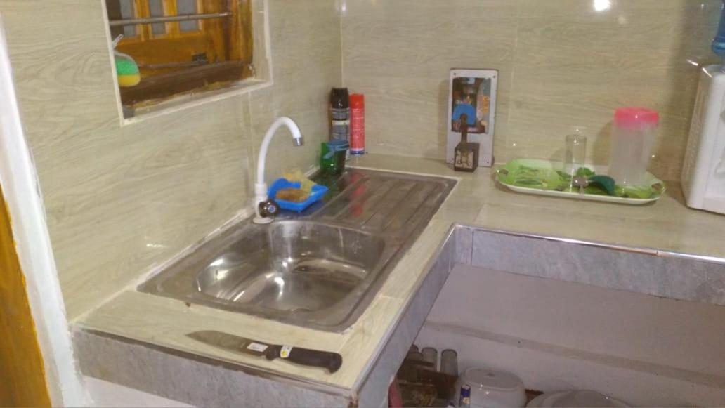Impress Holiday Home Anuradhapura Ngoại thất bức ảnh