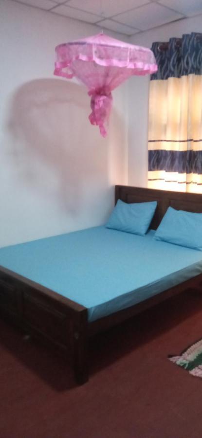 Impress Holiday Home Anuradhapura Ngoại thất bức ảnh