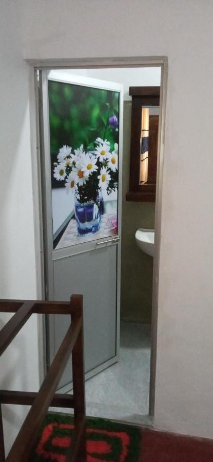 Impress Holiday Home Anuradhapura Ngoại thất bức ảnh