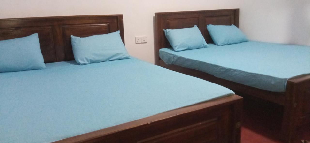 Impress Holiday Home Anuradhapura Ngoại thất bức ảnh
