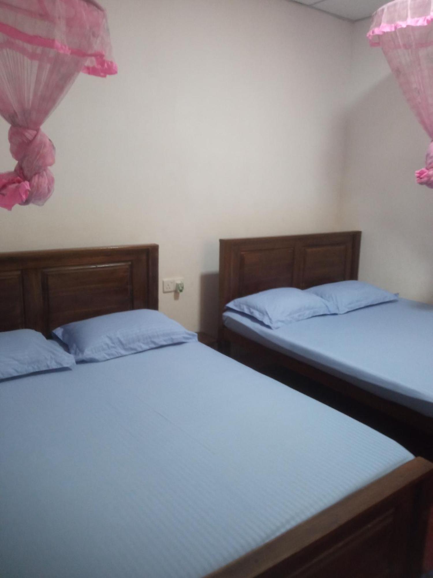 Impress Holiday Home Anuradhapura Ngoại thất bức ảnh